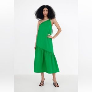 Green asymmetrical dress